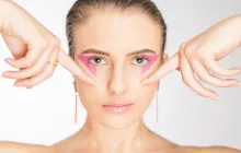How to Reduce Eye Bags Naturally